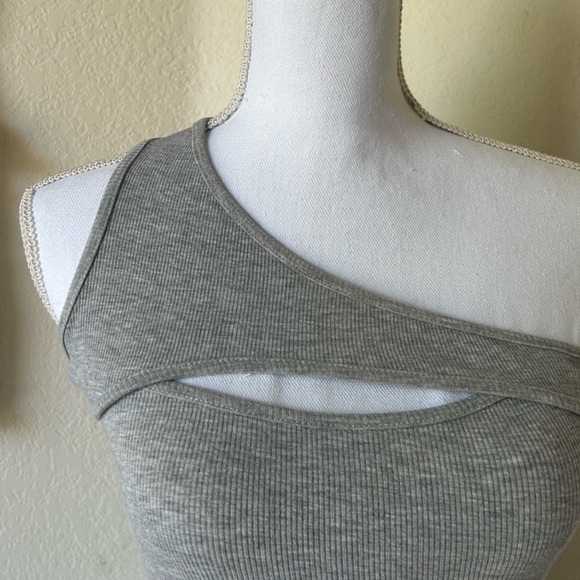 Superdown Sadra One-Shoulder Gray Tank Bodysuit, Like New - Picture 6 of 8